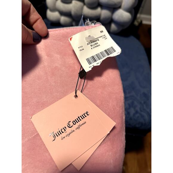 Juicy Couture Fuzzy Pink Cosmetic Travel Case NWT - Picture 7 of 8